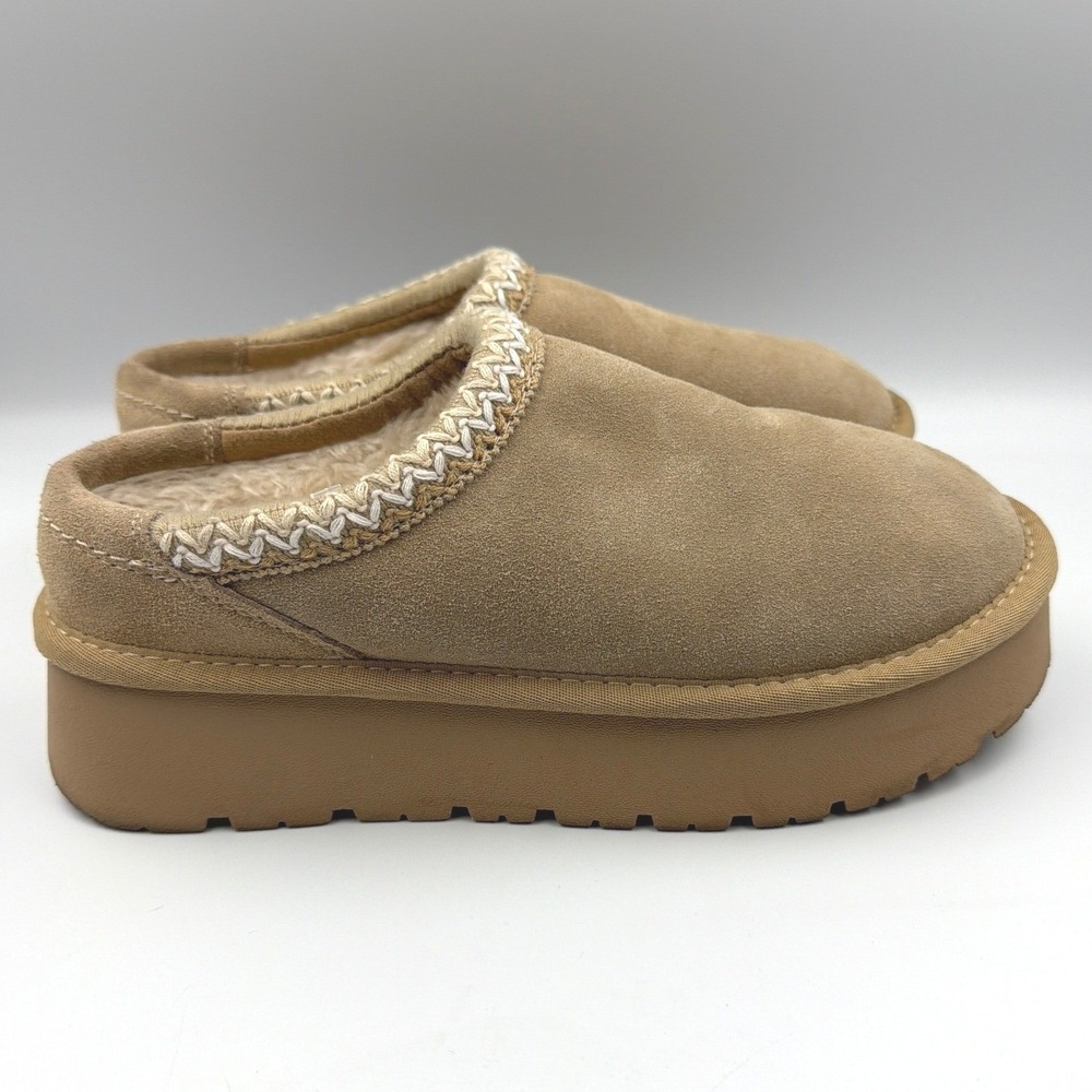 Cushionaire Tan Genuine Suede Comfy Platform Slipper Mules Women's Size 7M - Picture 2 of 6